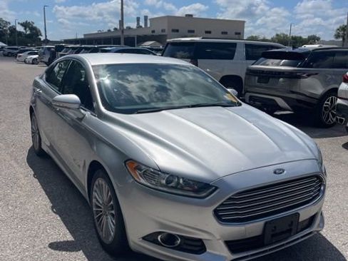 Used 2014 Ford Fusion Titanium FWD image 5