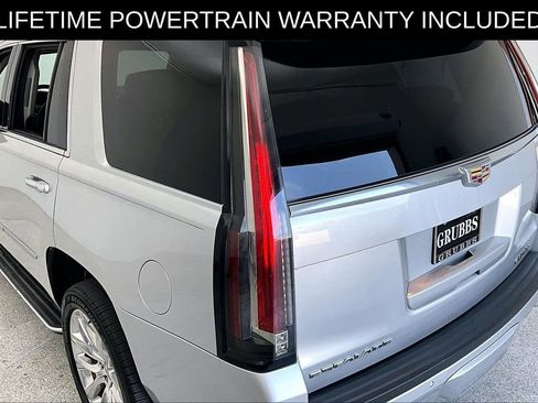 Used 2020 Cadillac Escalade Luxury AWD/4WD image 43