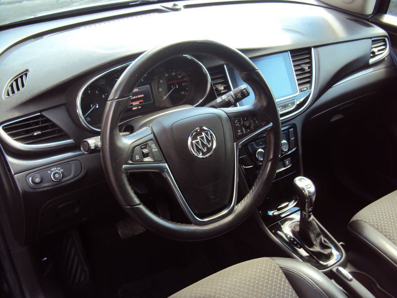 Used 2019 Buick Encore Preferred w/ Safety Package FWD image 8