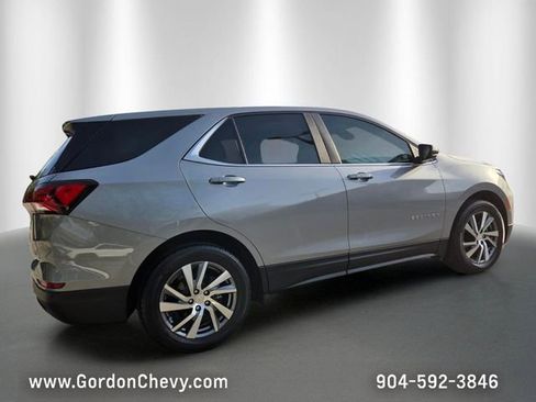 Used 2024 Chevrolet Equinox LT FWD image 6