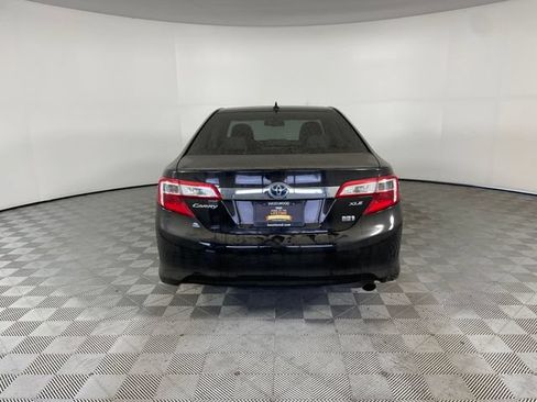 Used 2012 Toyota Camry XLE w/ Leather Pkg FWD image 16