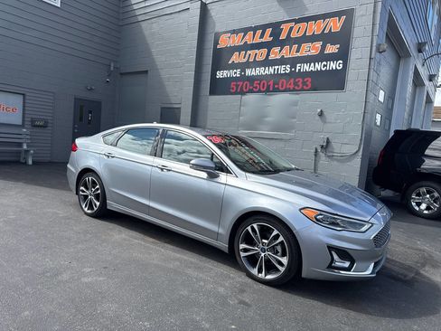Used 2020 Ford Fusion Titanium image 1