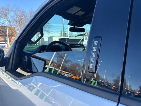 Used 2022 Ford F150 XLT w/ Equipment Group 302A High image 16