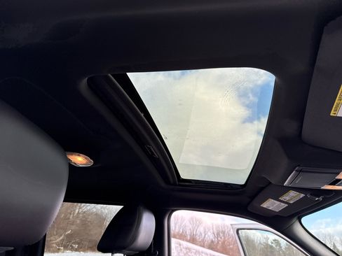 Used 2011 Ford F150 Raptor w/ SVT Exterior Graphics Pkg image 30