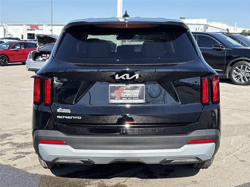 New 2026 Kia Sorento LX image 4