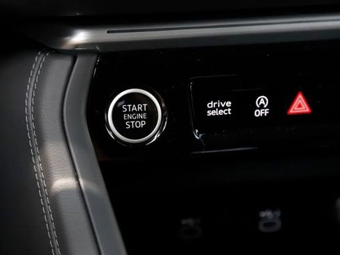 Used 2025 Audi Q5 Premium Plus w/ Premium Plus AWD/4WD image 22
