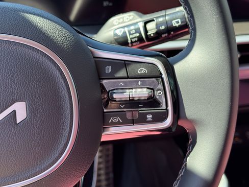 New 2025 Kia Sorento SX image 17