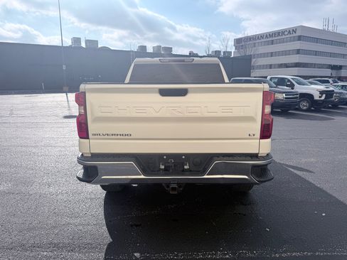 Used 2019 Chevrolet Silverado 1500 LT w/ Texas Edition image 4