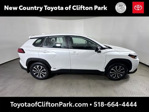 Used 2024 Toyota Corolla Cross S image 2