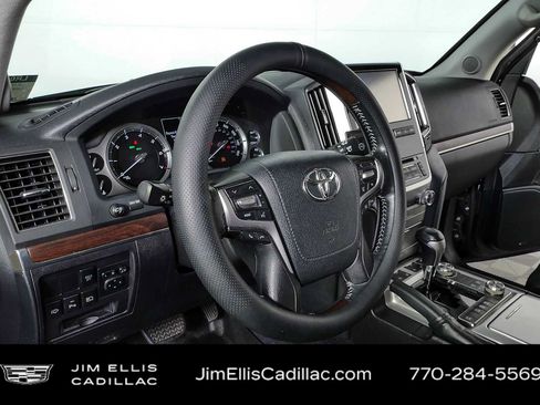 Used 2017 Toyota Land Cruiser w/ Preferred Accessory Package AWD/4WD image 4