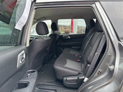 Certified 2020 Nissan Pathfinder SV image 12