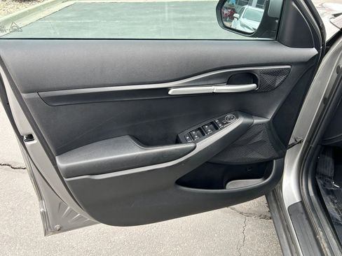 Used 2024 Kia Seltos LX image 9