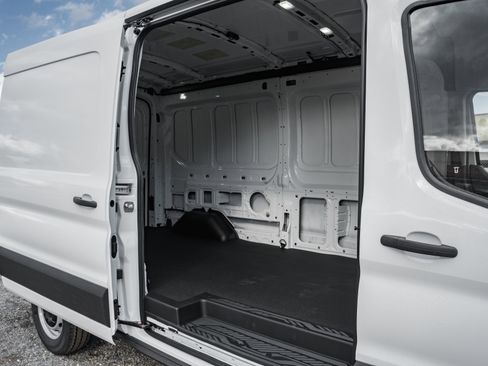 New 2026 Ford Transit 250 148 Medium Roof image 14