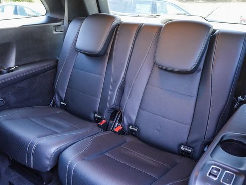 Used 2022 Mercedes-Benz GLS 450 4MATIC image 19