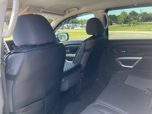 Used 2021 Nissan Titan SV AWD/4WD image 20