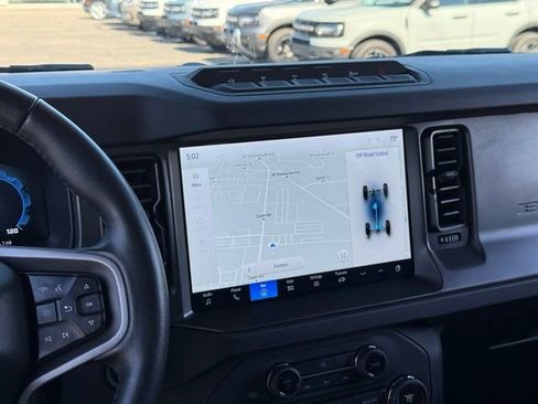 Used 2025 Ford Bronco Badlands AWD/4WD image 4