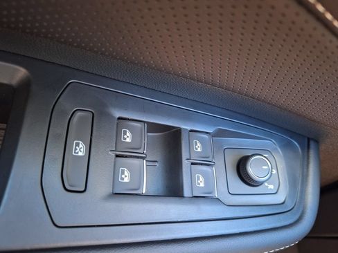 Used 2026 Volkswagen Atlas SE FWD image 20