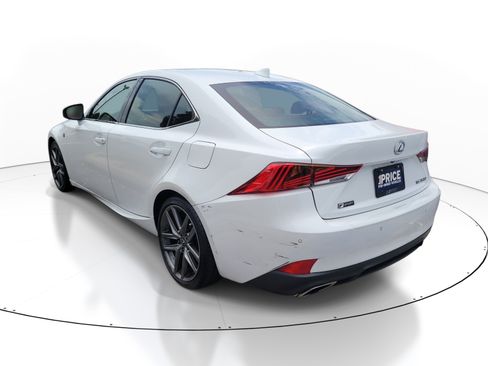 Used 2020 Lexus IS 300 F Sport w/ F Sport Package RWD image 5