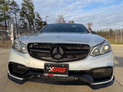 Used 2014 Mercedes-Benz E 63 AMG S-Model image 9