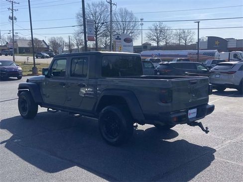 Used 2020 Jeep Gladiator Sport w/ Quick Order Package 24S image 5