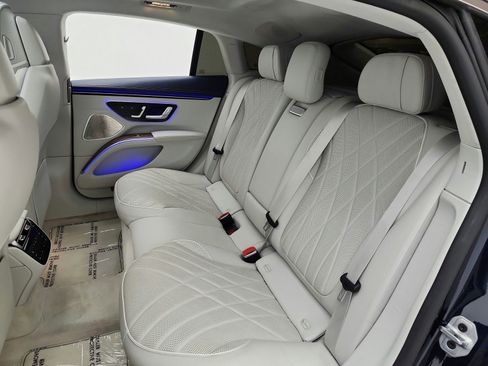 Used 2023 Mercedes-Benz EQS 580 4MATIC Sedan image 24