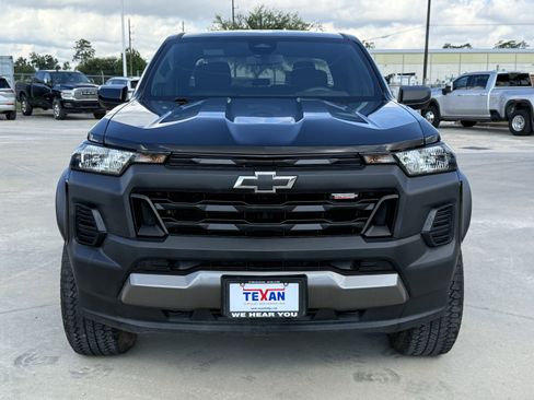 Used 2024 Chevrolet Colorado Trail Boss AWD/4WD image 11