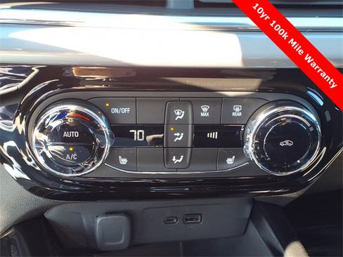 New 2026 Chevrolet Trax LT w/ Driver Confidence Package image 18