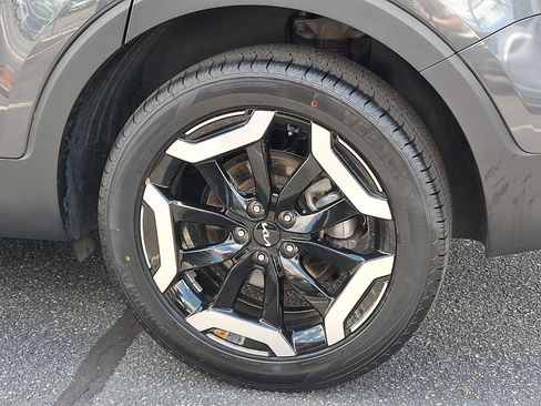 Certified 2024 Kia Telluride S FWD image 8