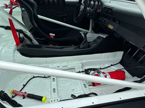 Used 1992 Porsche 911 RS America image 12