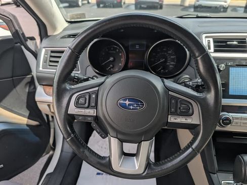 Used 2016 Subaru Outback 2.5i Limited AWD/4WD image 10