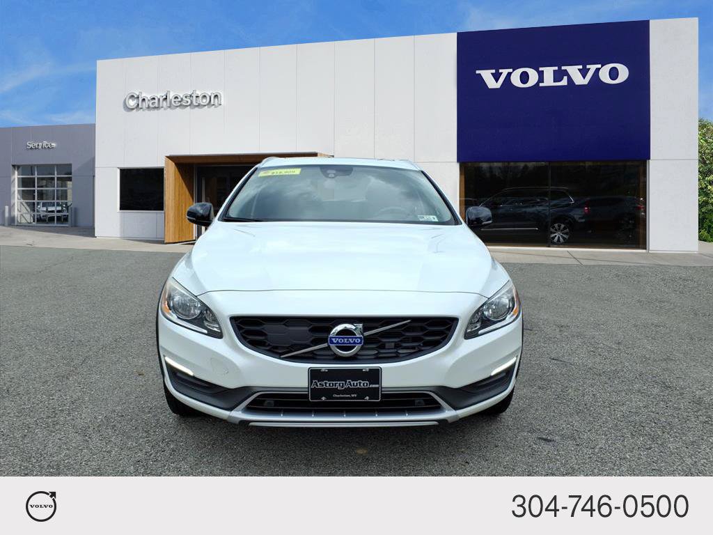 Used 2016 Volvo V60 T5 Cross Country AWD/4WD image 8