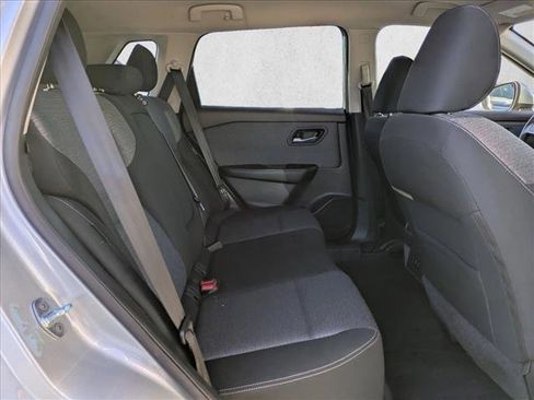 Used 2022 Nissan Rogue SV image 19