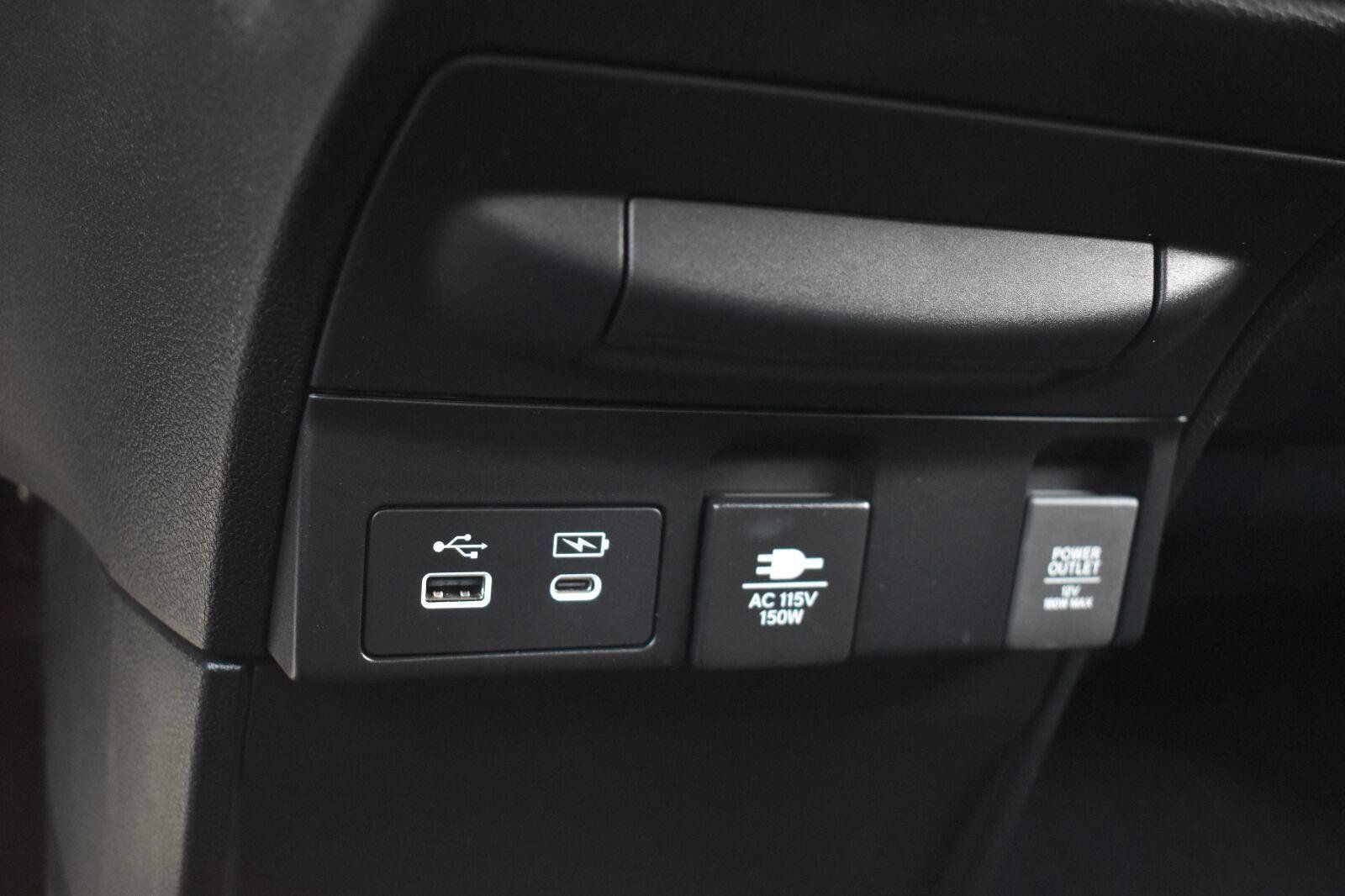 Used 2025 Honda Odyssey Elite image 11