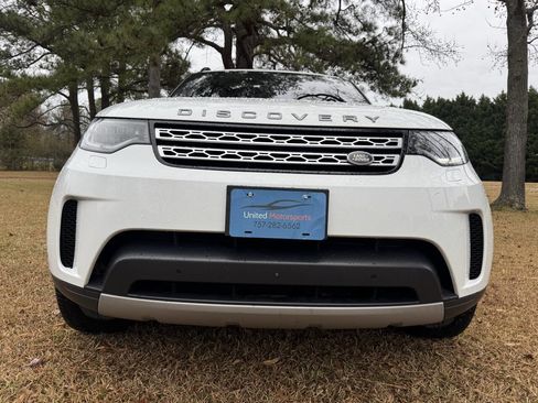 Used 2018 Land Rover Discovery HSE image 8