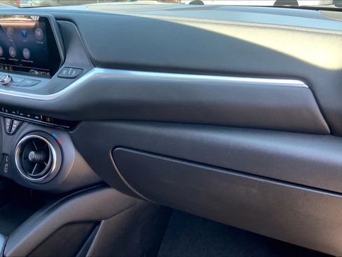 Used 2020 Chevrolet Blazer LT FWD image 18