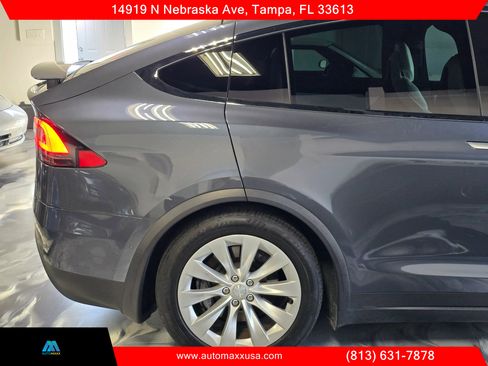 Used 2017 Tesla Model X 75D image 15