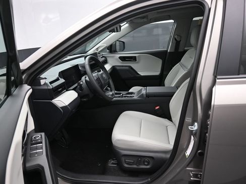 Used 2026 Toyota RAV4 Limited AWD/4WD image 9
