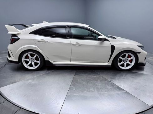 Used 2019 Honda Civic Type R image 4