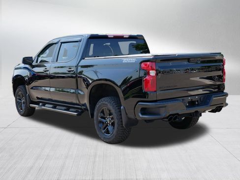 Used 2025 Chevrolet Silverado 1500 Custom Trail Boss w/ Midnight Edition AWD/4WD image 5