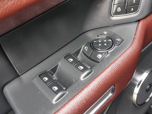 Used 2022 Ford Expedition Max Limited image 12