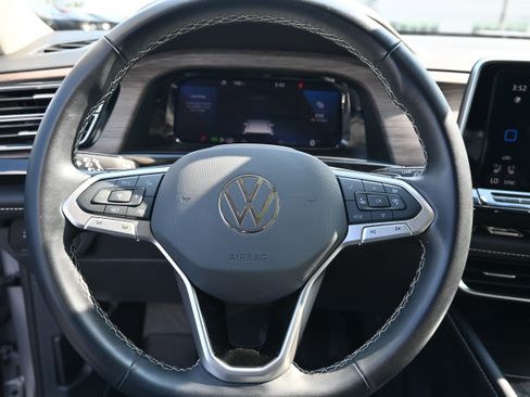 Used 2024 Volkswagen Atlas SEL image 19
