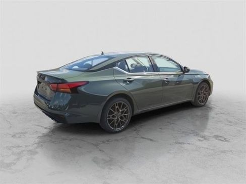 New 2025 Nissan Altima 2.5 SR image 5