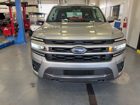 Certified 2023 Ford Expedition Max XLT image 12