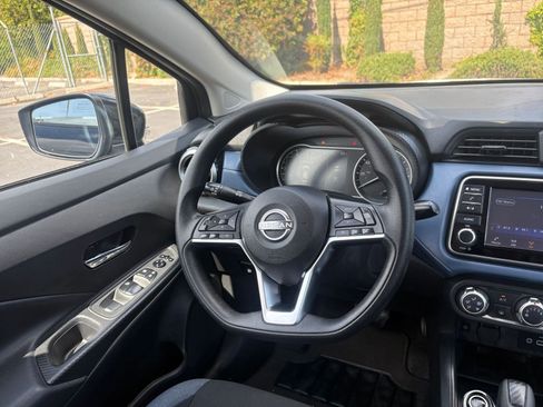 Used 2025 Nissan Versa SV FWD image 32