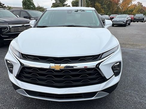 New 2026 Chevrolet Blazer LT image 2