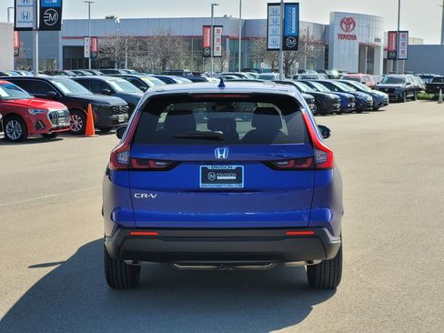 Certified 2025 Honda CR-V LX image 6