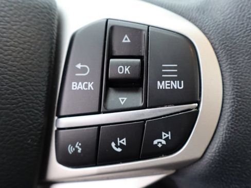 Used 2023 Ford Explorer XLT w/ Equipment Group 202A AWD/4WD image 18