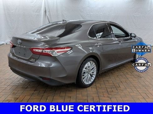 Used 2018 Toyota Camry XLE image 7