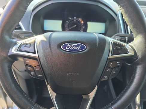 Used 2022 Ford Edge Titanium image 24