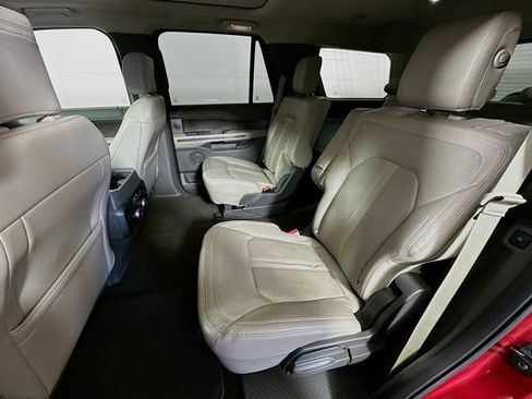 Used 2019 Ford Expedition Limited w/ Equipment Group 301A image 23